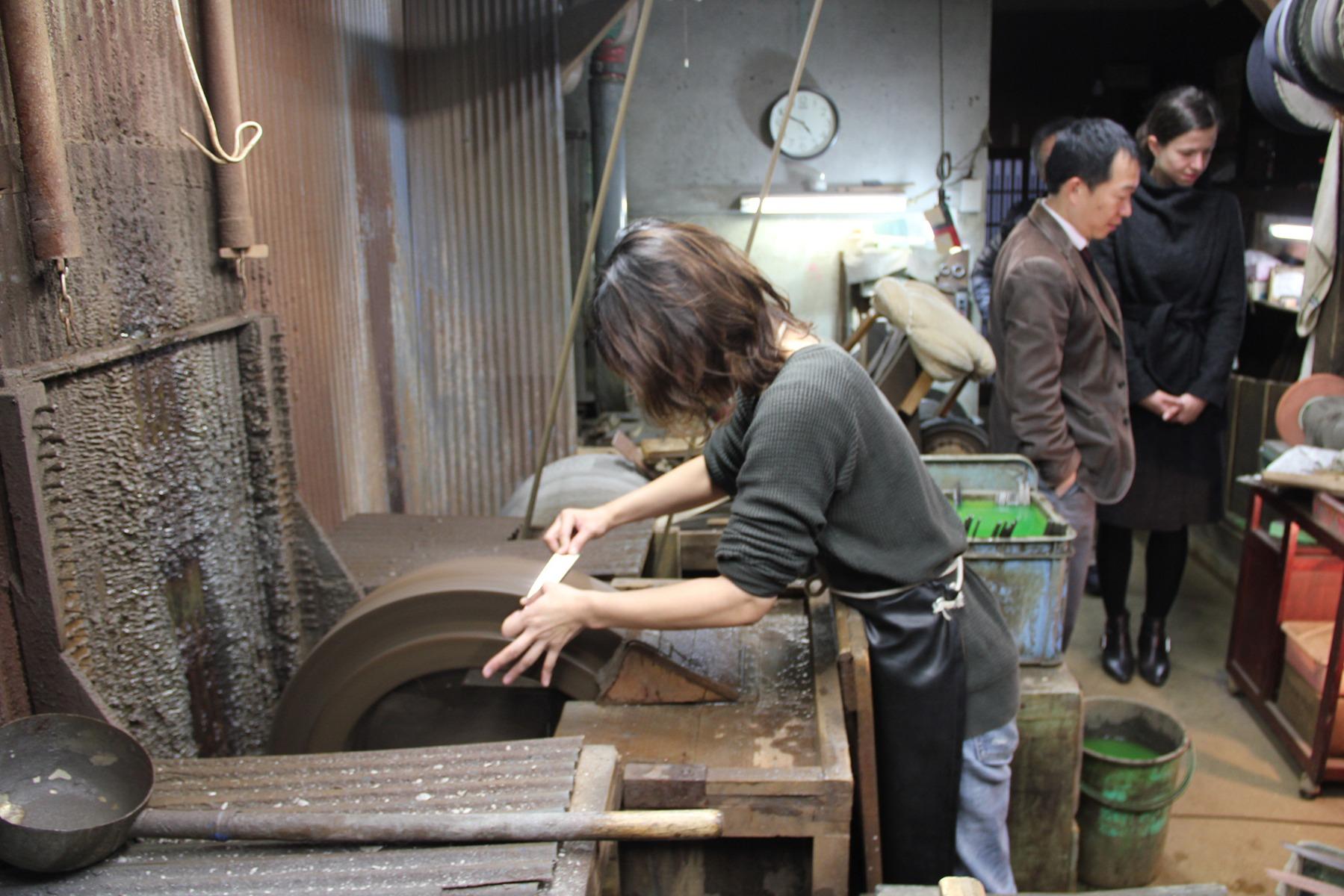 Knife wheel grid sharpening Japan