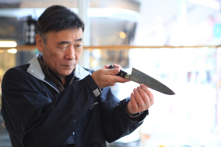 single double bevel blade