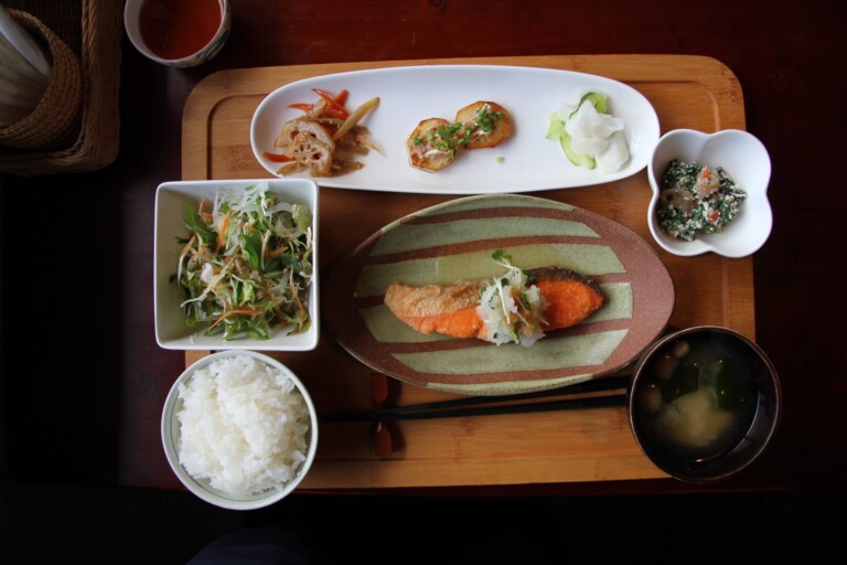 healthy japanese diet small portions served