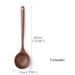 Walnuss Holzsieb Messungen auf weißem Hintergrund