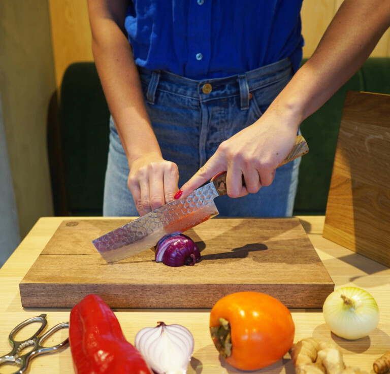 sakai kyuba braun nakiri schneiden lifestyle zwiebel
