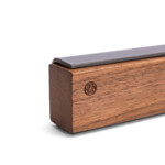 rack_steel_walnut close_up rack_steel_walnut close_up