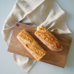 Küchenwäsche Set mit 6 Geschirrtüchern - Natur und Walnuss Schneidebrett