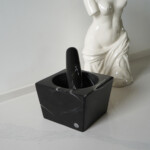 Mörser und Stößel aus Naturmarmor von Oishya