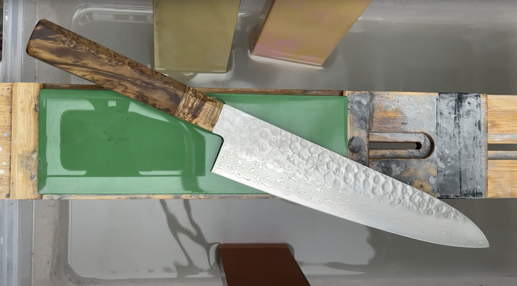 How A Professional Sharpener Sharpens Japanese Kitchen Knife Sakai Kyuba Gyuto (Chef's Knife)