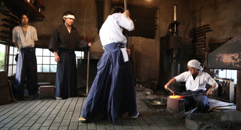 katana sword making by master Yoshihara