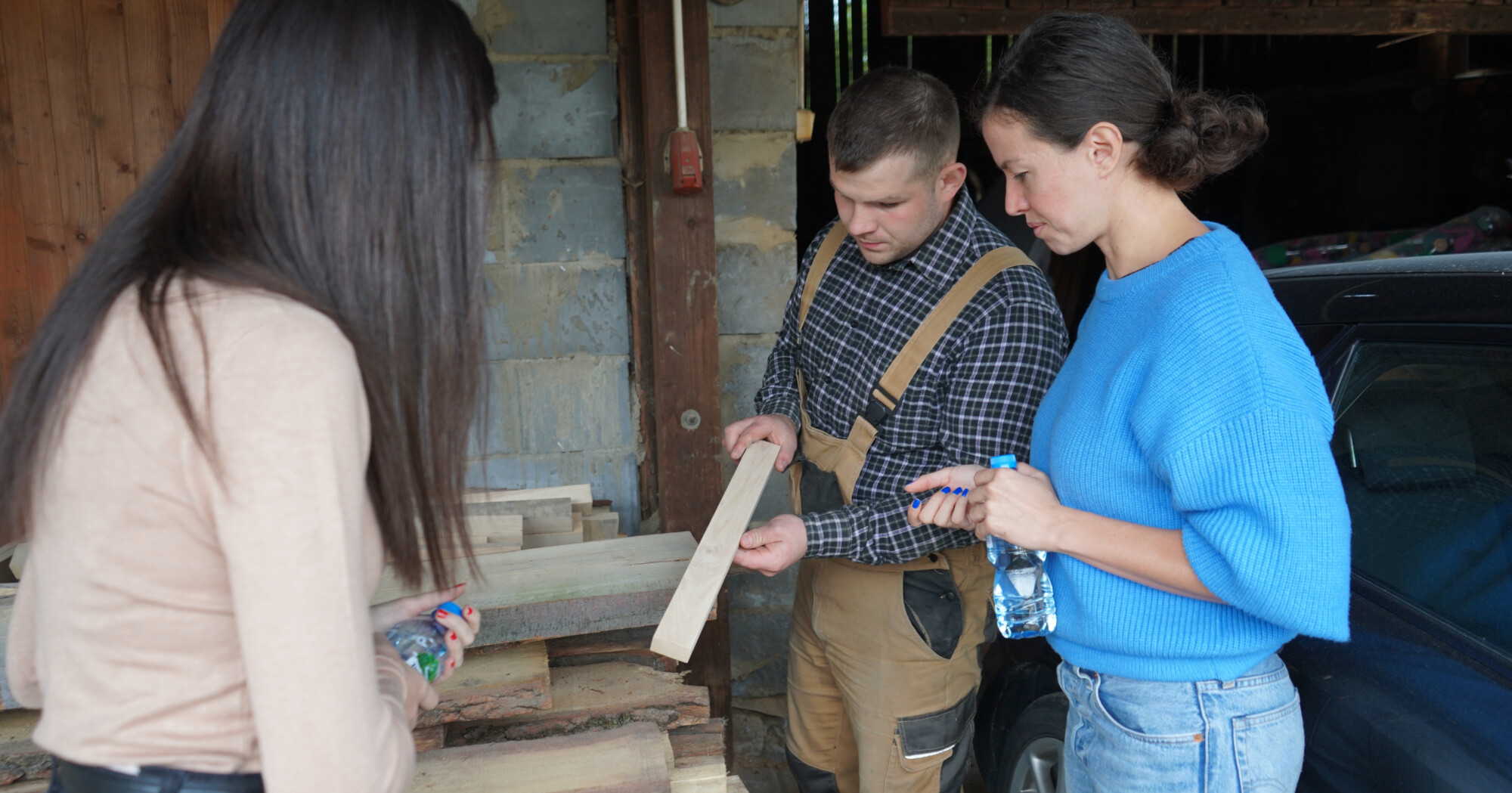 local craftsmen oishya