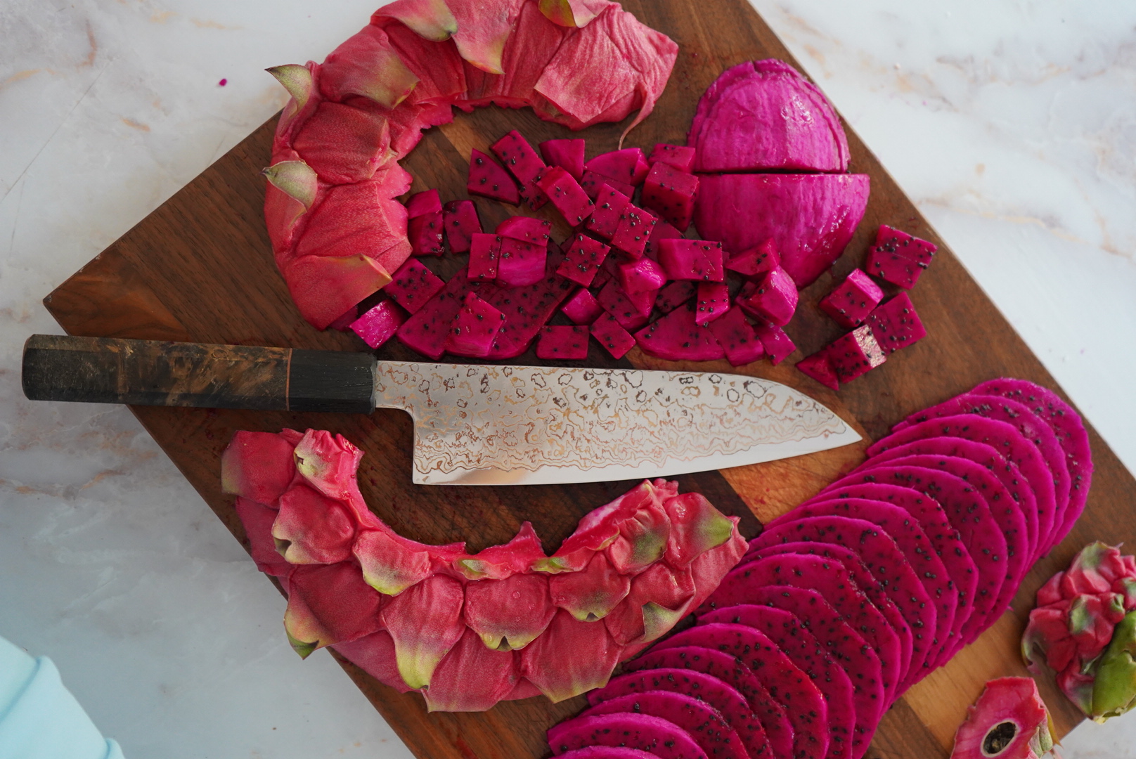 how to peel dragon fruit (pitaya)?
