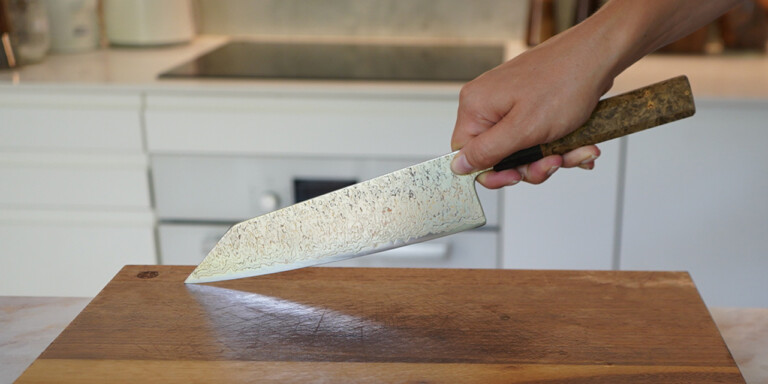 pinch grip japanese kitchen knife grip style